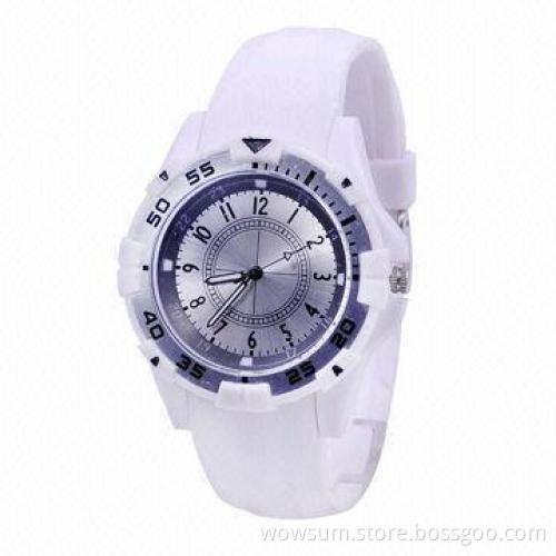 Promotion Sports Watch, Made of Silicone, CE Standard, RoHS Directive-compliant